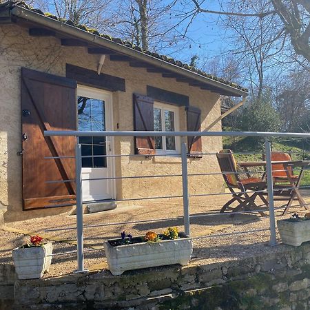 Domisiladore Latouille-Lentillac Exterior photo